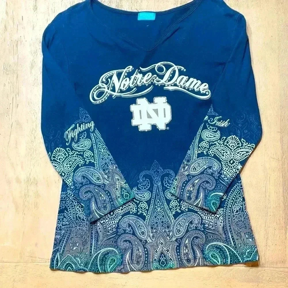Notre Dame ladies shirt size Small, EUC